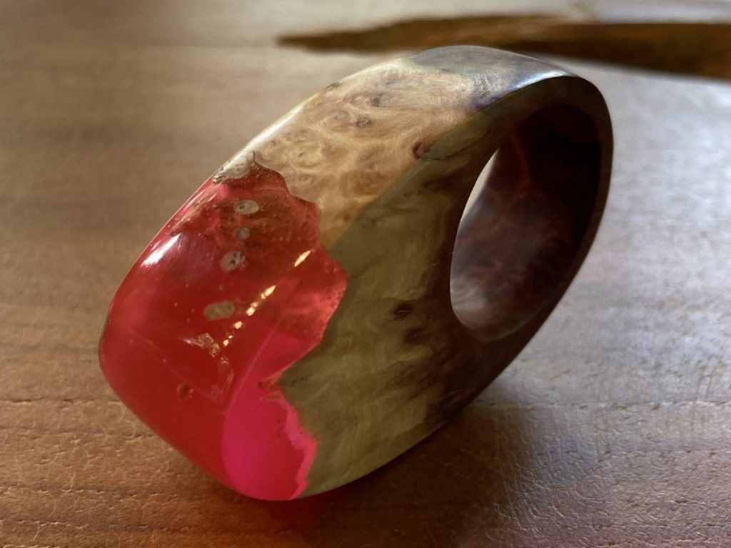 Edle Holzarten mit Epoxidharz