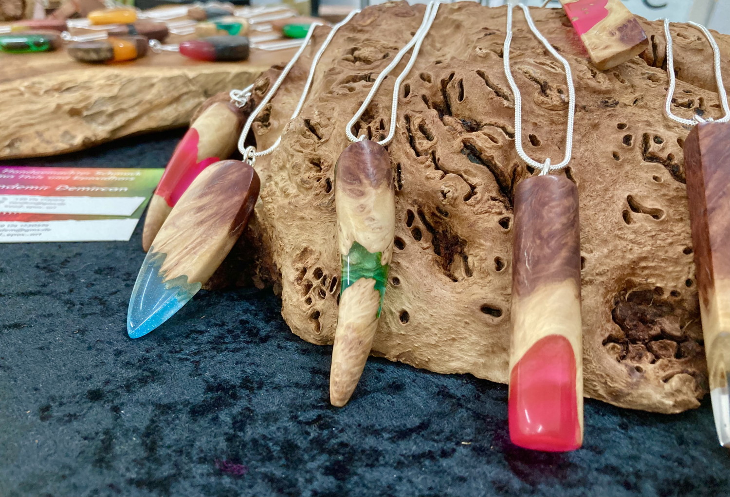 Edles Design aus Holz und Epoxidharz