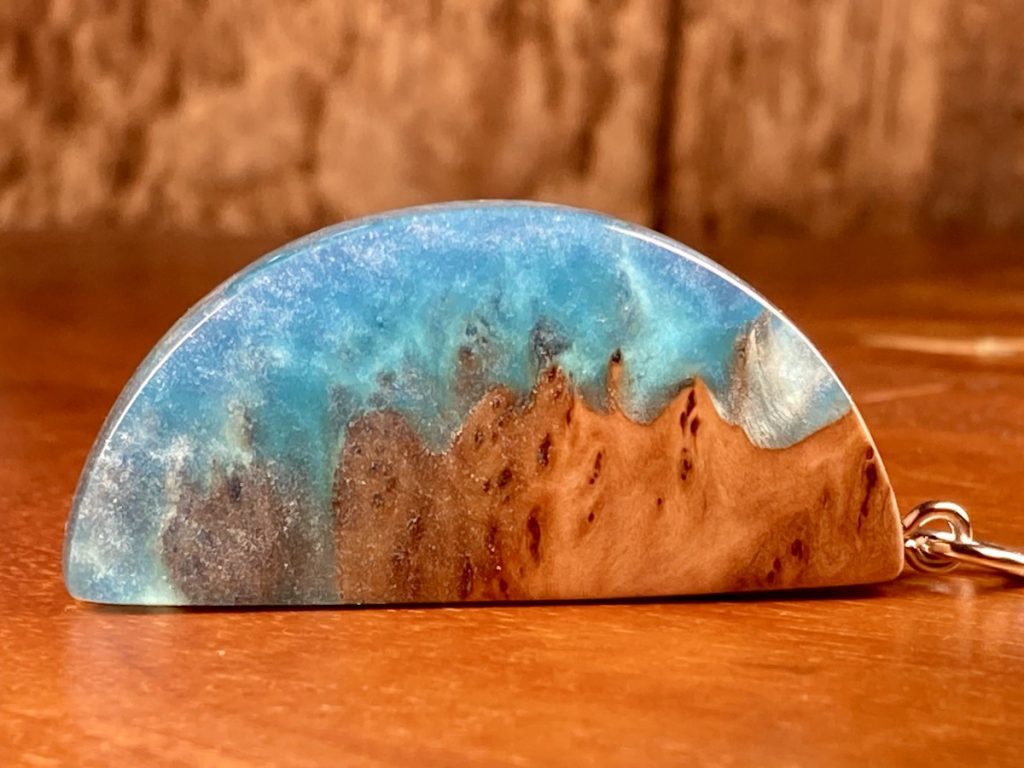 Anhänger aus australischem Eukalyptusholz